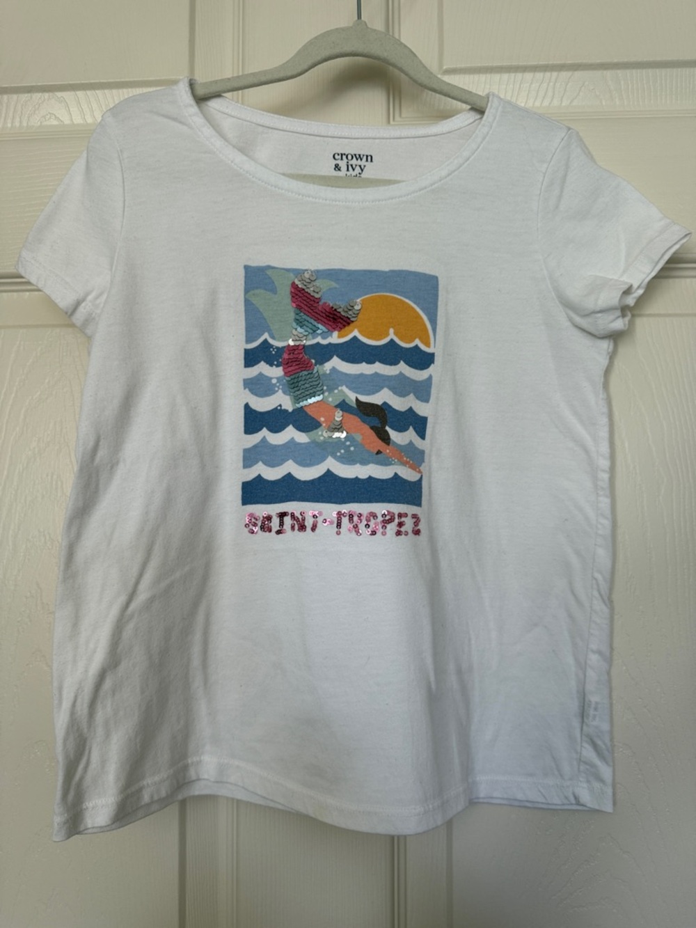crown & ivy White Sequin Mermaid Graphic Tee with Blue Waves